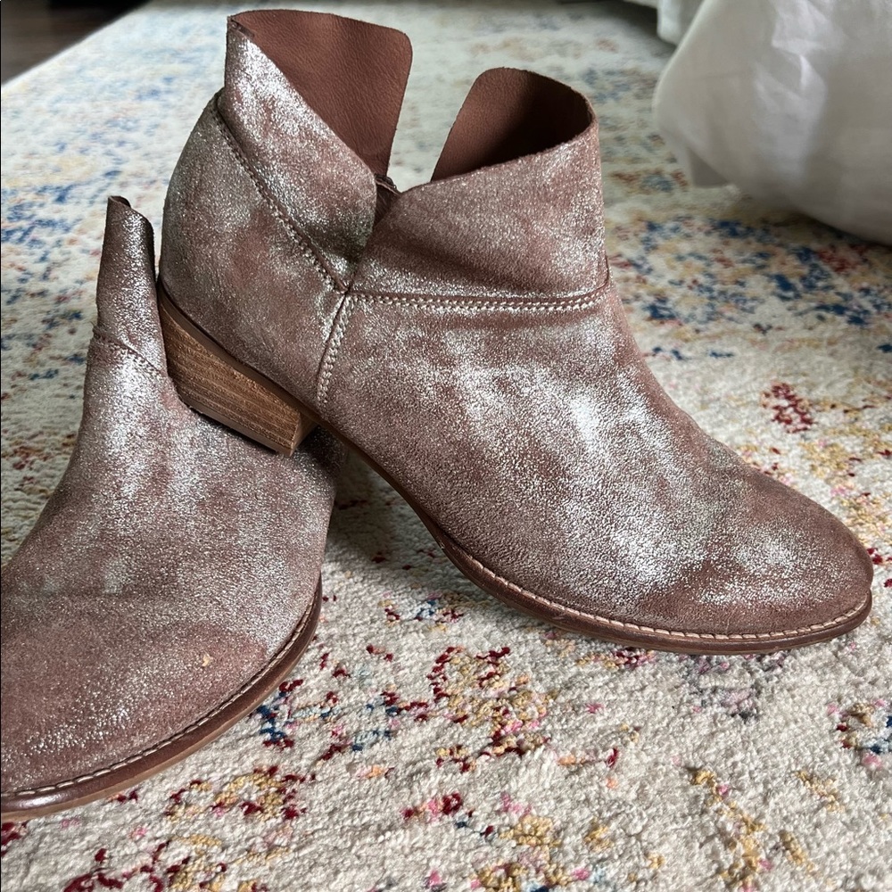 Seychelles leather metallic ankle boots